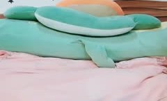兔耳朵颜值女神，黑丝长腿岔开大腿露出大鲍鱼自[zi]慰骚水很多