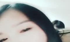 欲女范气质美少.妇趁老公不在偷偷到女闺蜜家体验她情人的大屌,开档丝袜尽情啪pa啪直播,累的干不动了美.女还在要.国语!