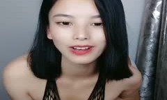 披肩发高挑妹mei子露脸黑网袜性.感身shen材和大屌男友调情露脸口交，啪pa啪战白虎