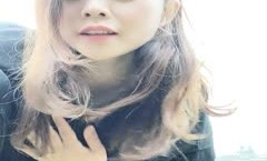 2020.2.18JAV看片！【单单妹mei】被困在重庆老家的小嫩neng妹mei，偷跑出去刚露臀被发现，又到河边撒尿掰，回家后开始自[zi]慰插鲍鱼