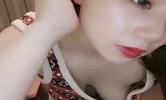迷人小姐颜值不错大.奶肥逼妹mei子自[zi]慰诱惑，护士情趣装黑丝翘起双脚跳蛋震动