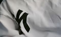 JAV看片！【坏丫头】鸭舌帽少.妇户外直播搭讪小哥车上啪pa啪，粉逼开裆裤后座口口骑乘前座还有个观战