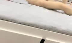 JAV看片！【人间水蜜桃】妖艳妹mei子两男三女啪pa啪，穿和服口口后入抽[chou]插猛🔞操cao搞完再自[zi]慰，很是诱惑喜欢不要错过